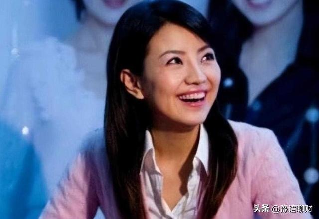 和撒贝宁同居四年，转身和富豪在一起，没想到如今却沦落至此