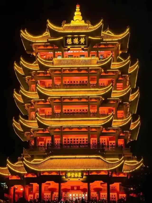 武汉：从“不服输”到“YYDS”，这座城市到底有多能打？