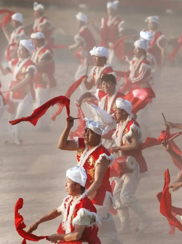 【晋陕过大年】平遥古城•王家大院•双林寺•壶口瀑布•春节活动