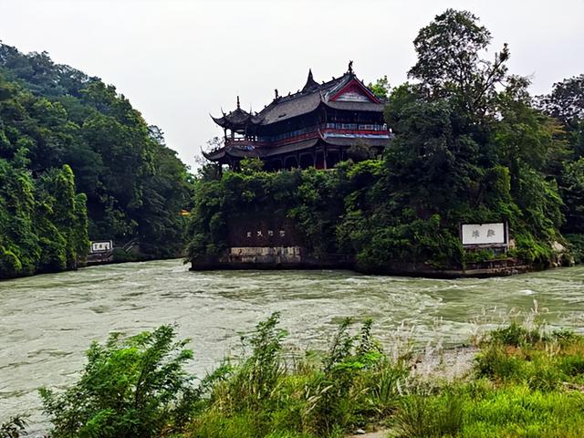 四川旅游：三访成都都江堰散记（图）
