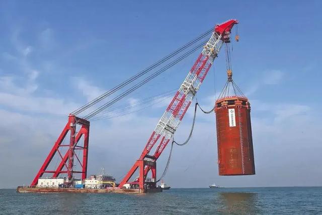 中国交通太能打！港珠澳大桥夺“全球之最”，前十榜单占半壁江山