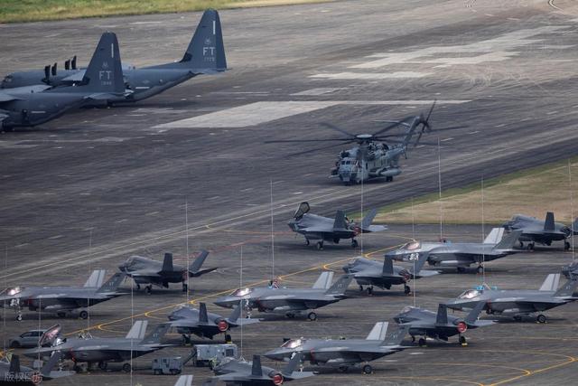 100枚导弹从天而降，美发起斩首行动，特朗普亲自下令，英法俄失声