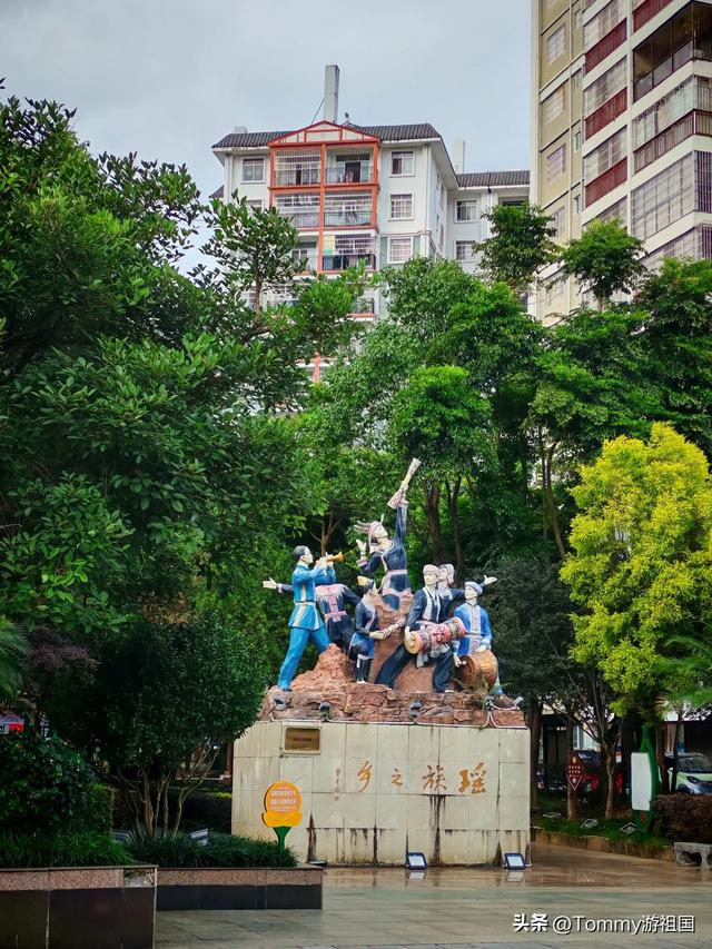 开着房车避暑季：金秀县城是山水瑶城景区，一场房车与自然的邂逅