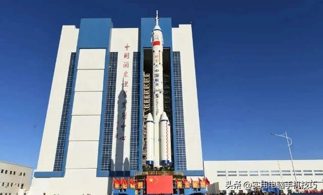 刚刚！神舟20乘组弃船	，换乘神舟21返回，中国空间站到底发生了啥