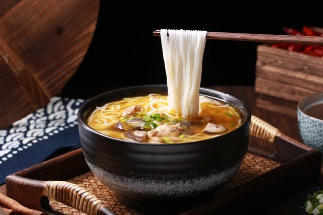 比起婺源和景德镇，我更爱这个千年古镇，人少景美不收门票