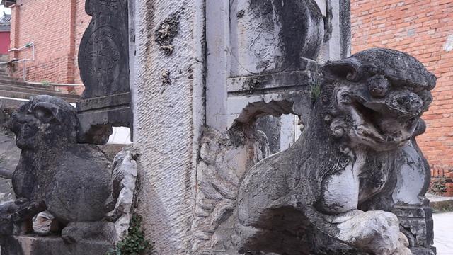 昆明动车直达，又一座小众的千年古镇，四季如春，古迹遍布