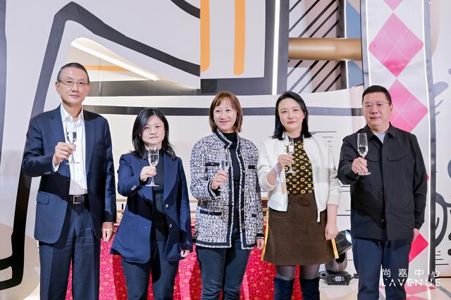 尚嘉中心开启「冬日绮宴 Winter Gala」亮灯，法式优雅点亮圣诞季