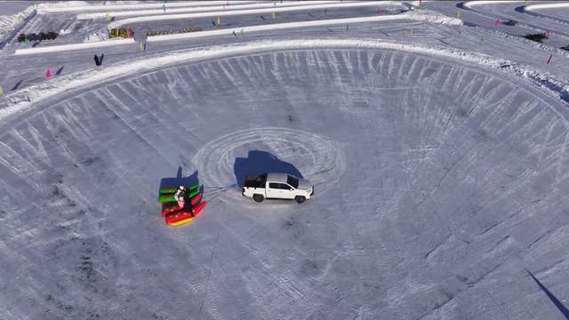 黑河市冰雪狂欢季暨“冰超”黑蒙极寒穿越挑战赛在嫩江盛大启幕