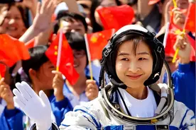 你一定不知道，宇航员在太空怎么解决生理问题的图片