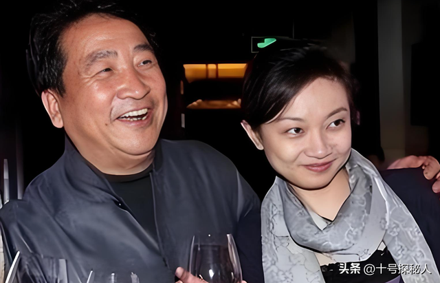 75岁姜昆的遗憾：女儿46岁依旧未婚未孕，继子反倒成了他的骄傲