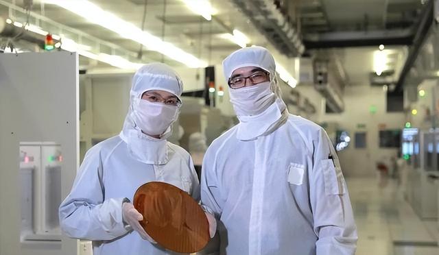 断供“恶果”出现？美光事件后续来了，外媒：中国反击正式开始了