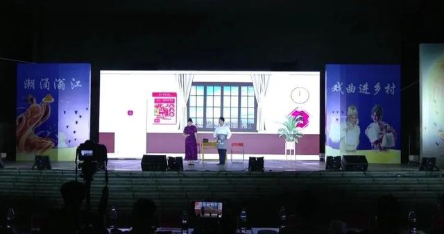 中秋遇国庆，韶关月夜“乐”有戏！黄品源演唱会、星空民谣、非遗采茶戏…假期好戏不停歇，承包你的团圆时光