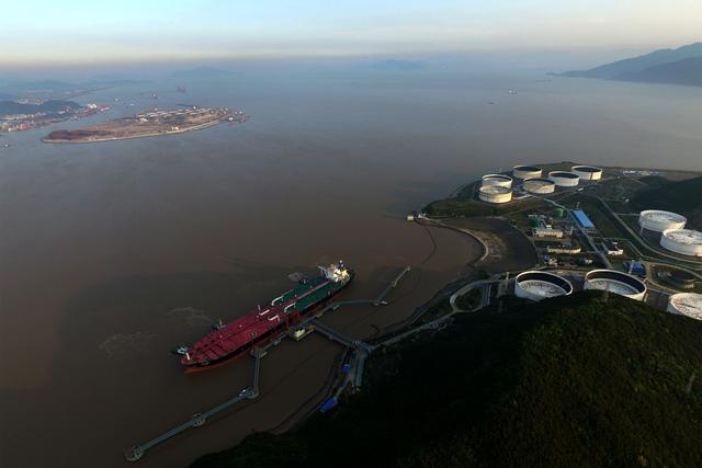 世界吞吐量前两位的宁波舟山港和上海港，为什么彼此距离这么近？