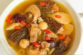 它是“菌中之王”，营养极高，能健脾养胃，补气养血，提高免疫力图片