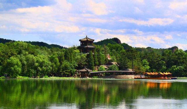 别再去三亚人挤人了！河北这座被低估的皇城，藏着半部清史