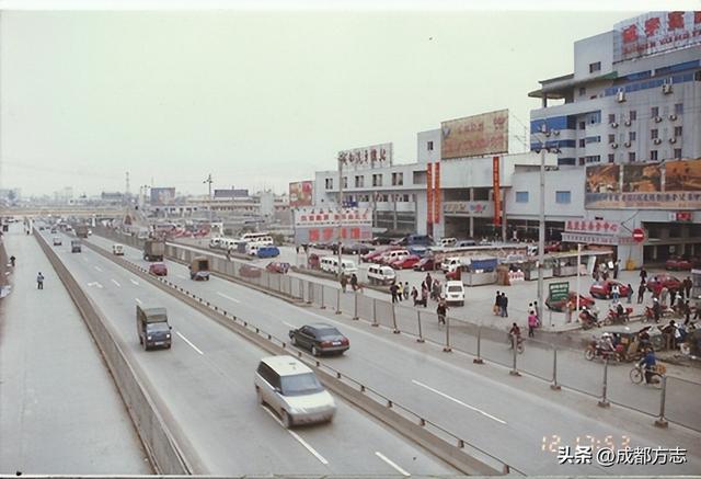 绝了！成都这条“日出大道”，竟是跨越百年的“向东执念”