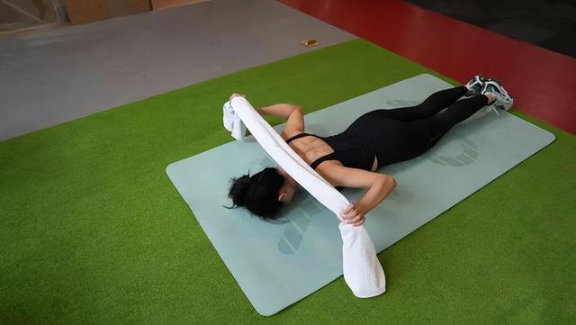 低成本抗衰，强烈推荐这个“作弊	”小技巧！在家就能做