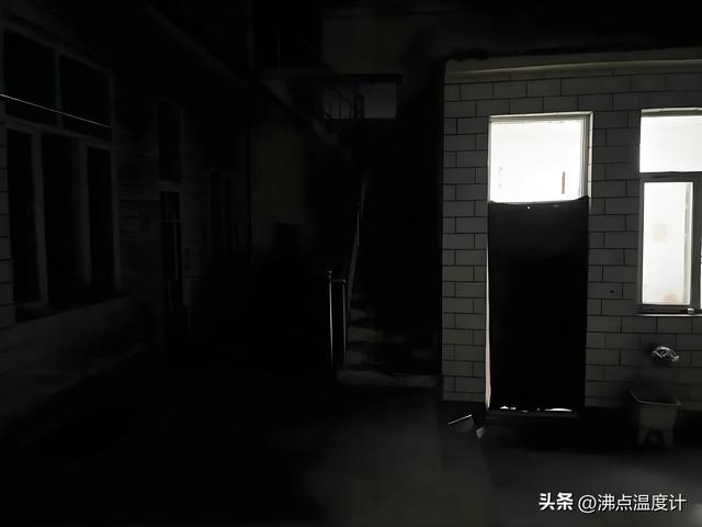 山西“狗咬人”命案30分钟：两位父亲6次报警，“仅一个被害人”