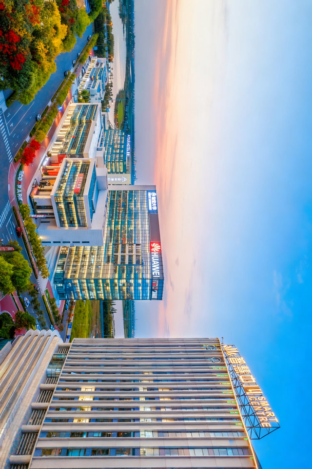 生态城的秋天，已经美得不像样了