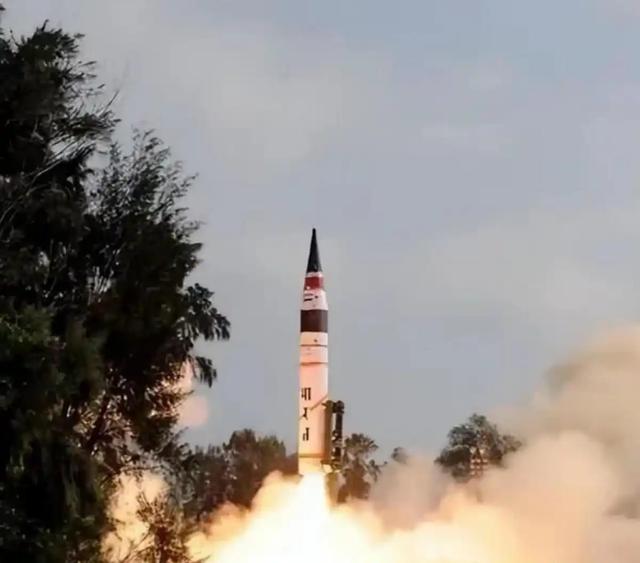 印度试射烈火-5洲际导弹！射程覆盖中国全境，红旗19能拦住么？