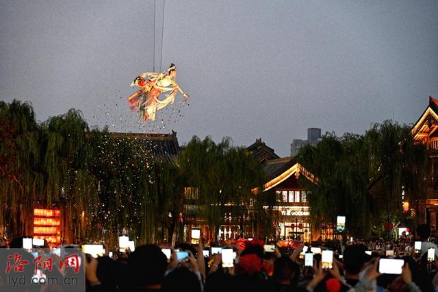 夜游古城 感受魅力