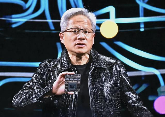 中国强硬拒绝英伟达H20，英伟达却砸千亿给OpenAI：算力局中局？