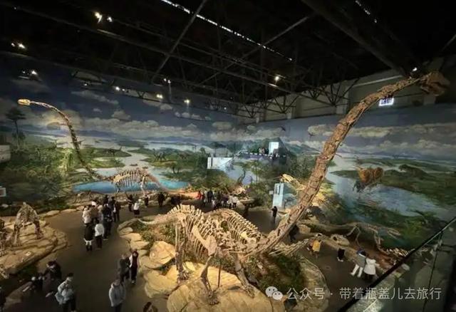 四川最“咸”的城市？因盐得名却靠恐龙出圈？这座川南小城太会玩