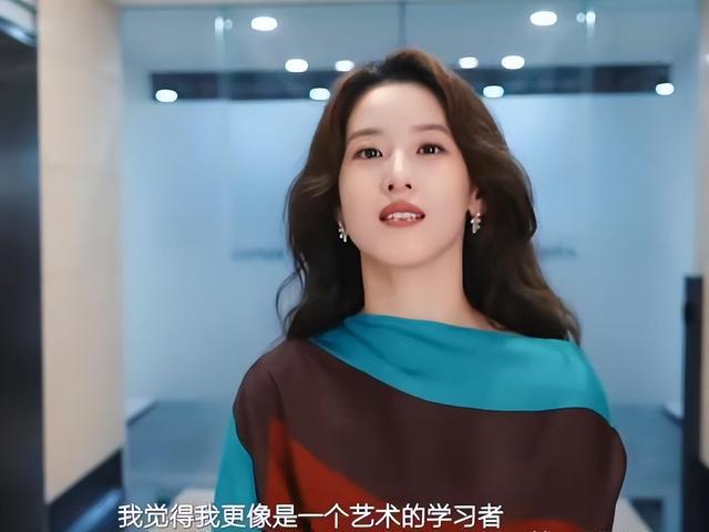 婚变传闻真相大白不到半月，章泽天高调官宣喜讯，终于等到这一天