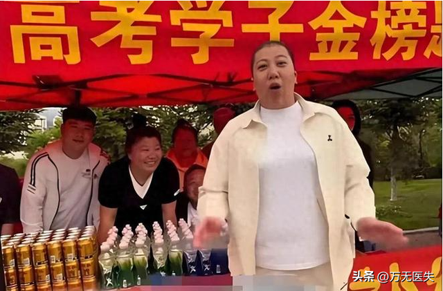 央视怒批，坑蒙老百姓！国务院点名封杀，这几位知名网红彻底凉凉