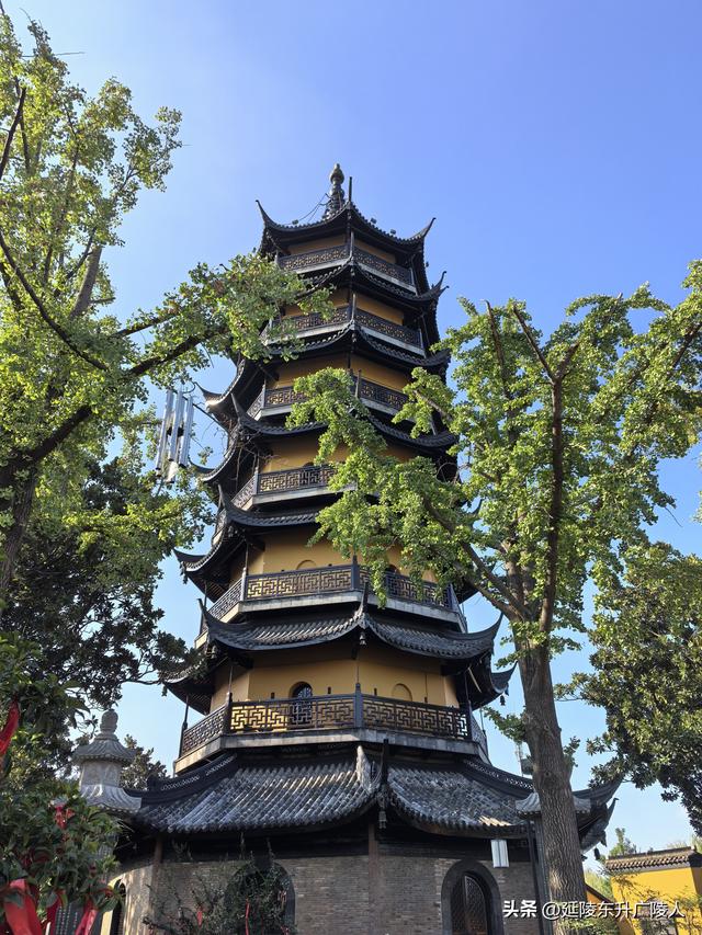 扬州文峰塔，京杭大运河畔四塔之一，塔园寺一体