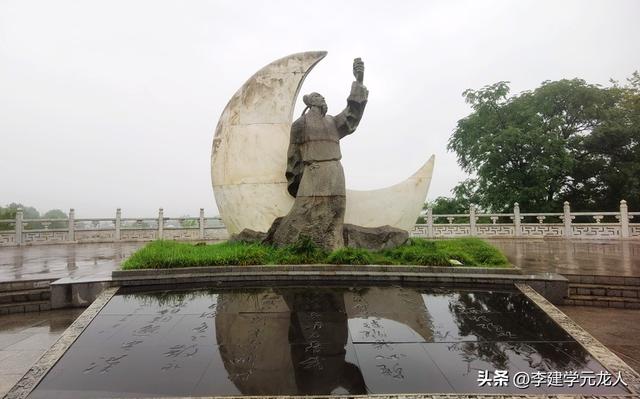 寻李白到江油