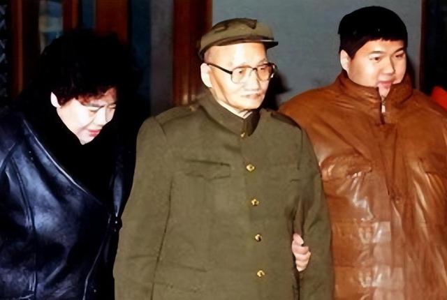 毛主席唯一活下来的儿子毛岸青，晚年享受什么待遇？