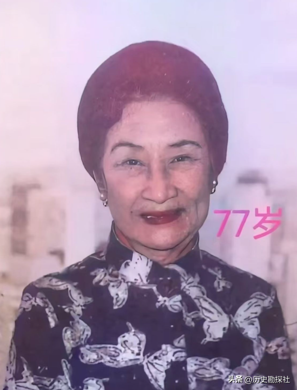 戴笠与胡蝶的真实影像，胡蝶美艳摄人心魄，戴笠面容冷峻不怒自威