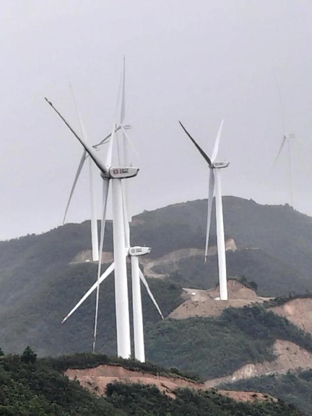 美国研制世界最大运输机，机舱是安225的7倍大，专门运风电机叶片