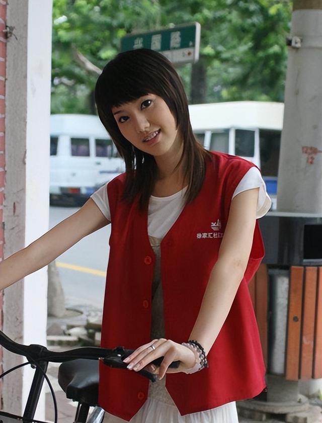 讨好大佬，陪睡上位	，遭央视“开除”，她身上的标签哪个才是真的