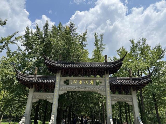 绍兴这处被严重低估的山水秘境美爆啦！人少小众，峡谷飞瀑全拿捏