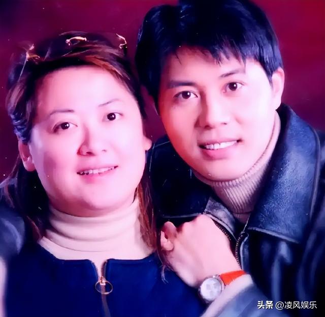 他娶生病变胖女演员，恩爱27年无绯闻，如今59岁儿女双全很幸福