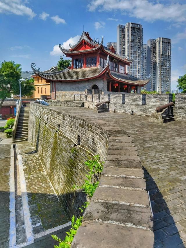 世界上只有中国湖南省凤凰县才有的全球 “独一无二的10大奇景”