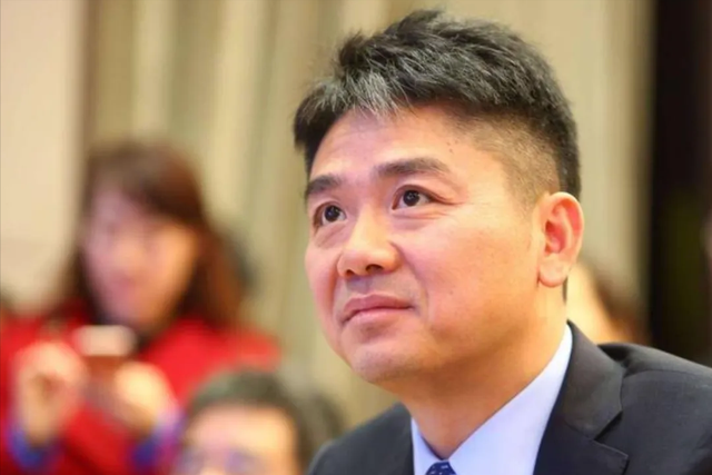 钱再多有什么用？51岁刘强东对大儿子的“亏欠”，至今都难以弥补