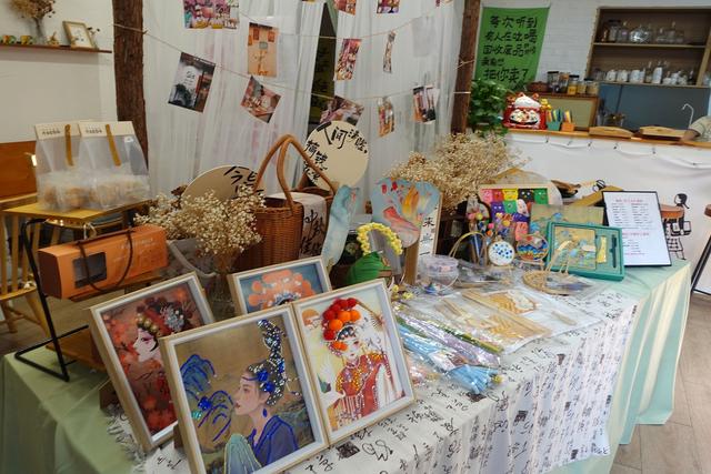 四川隆昌有一座石牌坊古镇，青石黛瓦间，解读牌坊背后的历史故事