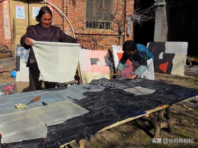 七八十年代之前，每到冬天，老家农村家家户户都要忙着糊“袼子”