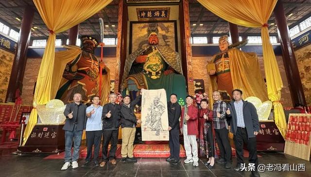 退伍老兵欧阳利尧一行在中国清徐关帝城 共话文化传承与红色基因