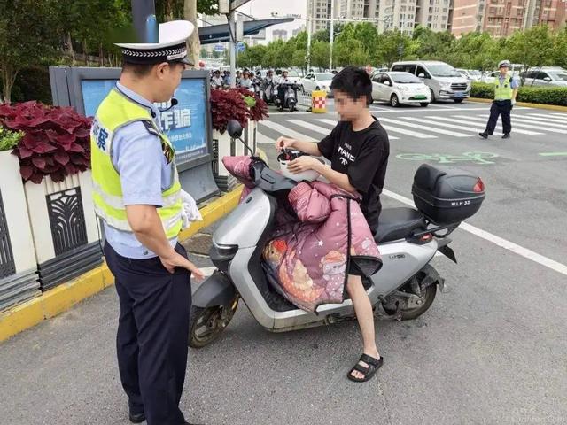 9月1日起，电动车、摩托车、三轮车上路“4禁5罚”，处罚明确了