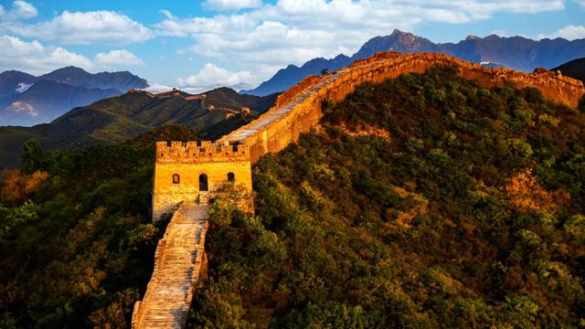 巨龙盘踞金山岭长城！