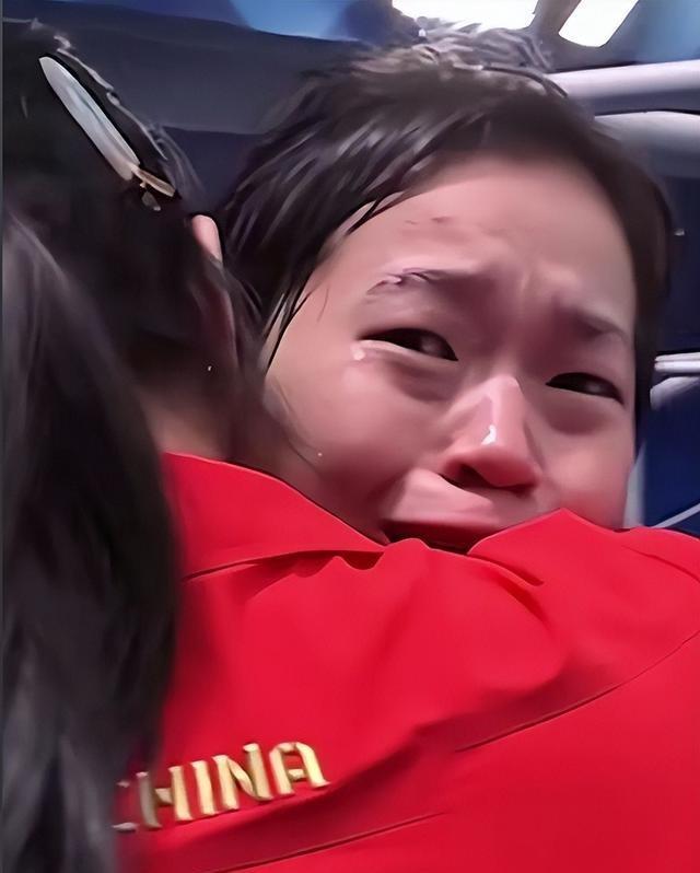 全红婵入学仅4天，担心的事再次发生，官媒：退不退由她自己决定