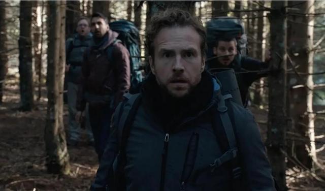 这片森林邪门得很!胆小慎入