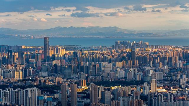 西南地区“第三大城市”，仅次于重庆与成都，现在已是“新一线”