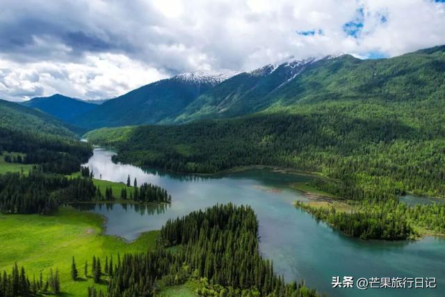 新疆与俄罗斯交界有个地方，风景绝美不输瑞士，被誉为神的花园