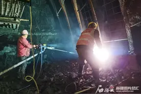 吹响项目建设冲锋号丨那巴公路艾肯隧道出口端左线掘进破千米图片