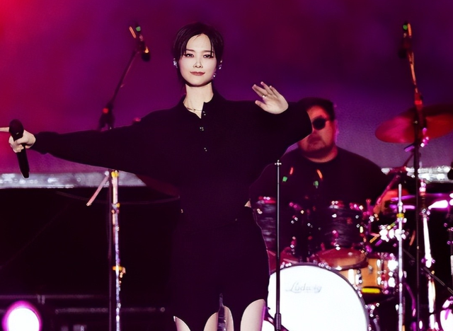 嫁法国老头真相大白5个月后，41岁李宇春近况曝出，一点也不意外